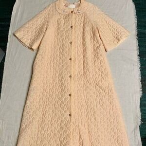 Barbizon Recollection Quilt Robe‎